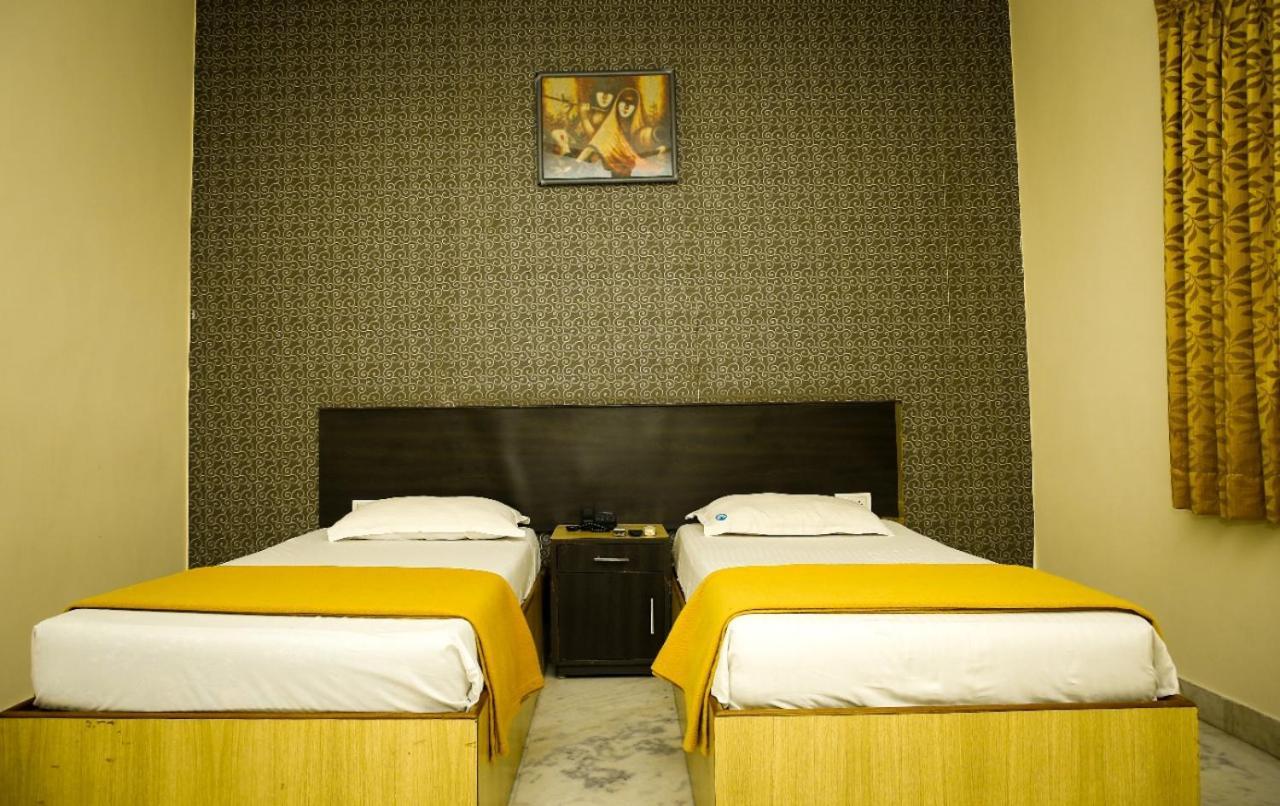 Hotel Arunachala Tiruvannāmalai Екстериор снимка