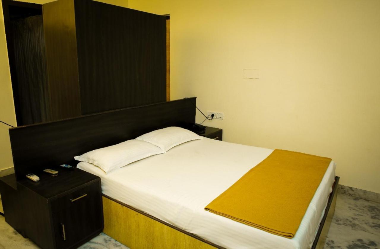 Hotel Arunachala Tiruvannāmalai Екстериор снимка
