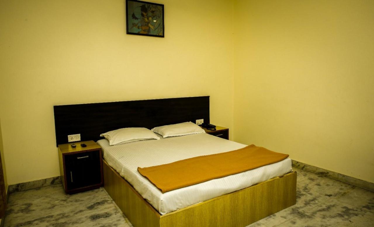Hotel Arunachala Tiruvannāmalai Екстериор снимка
