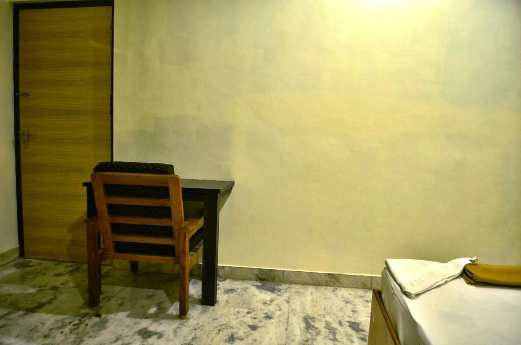 Hotel Arunachala Tiruvannāmalai Екстериор снимка