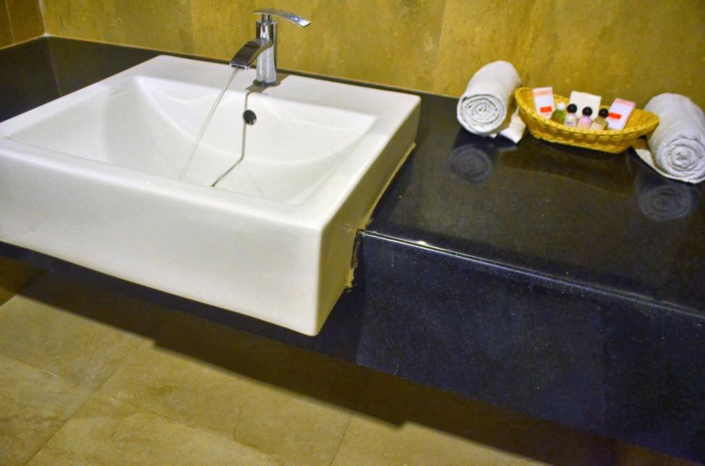 Hotel Arunachala Tiruvannāmalai Екстериор снимка