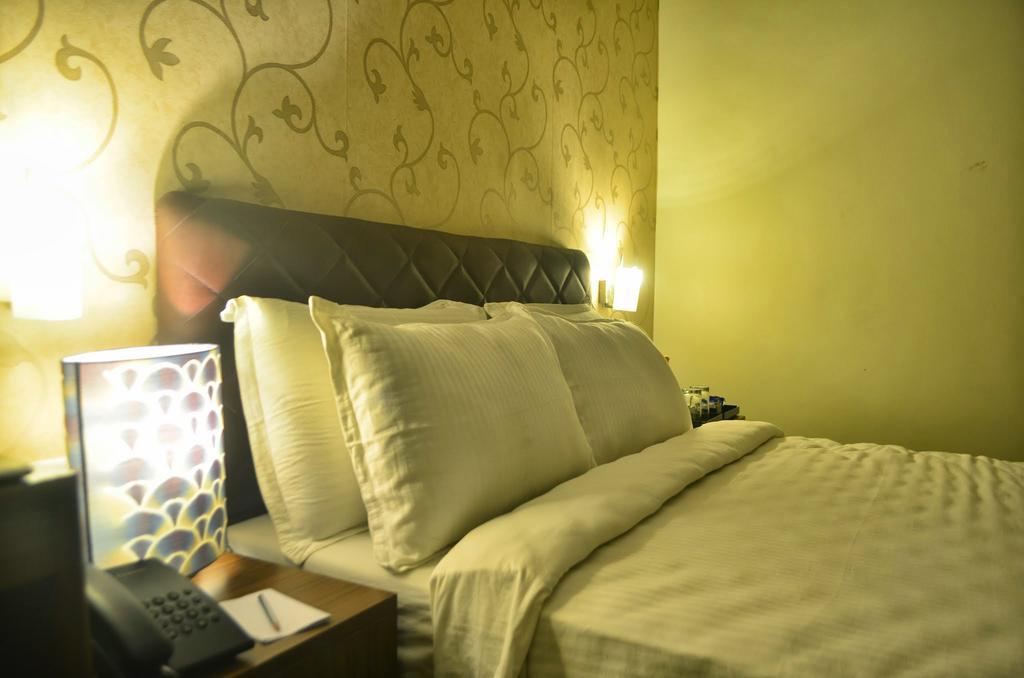 Hotel Arunachala Tiruvannāmalai Стая снимка